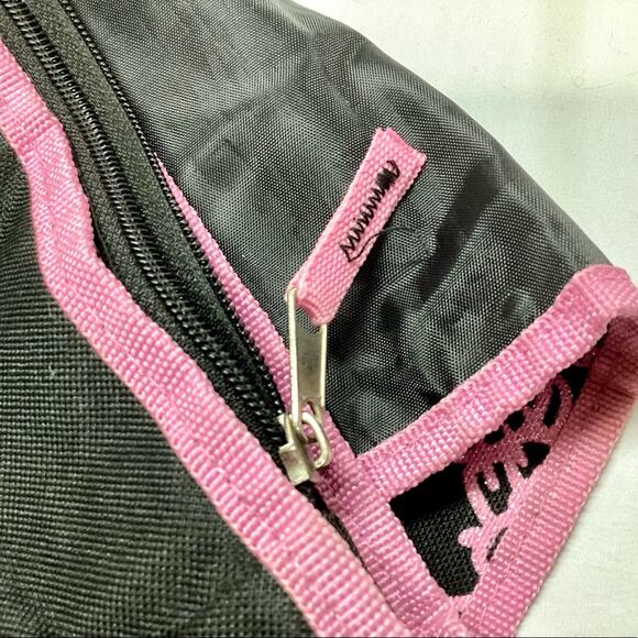 Sanrio's Hello Kitty Face and Bow Pattern Black/Pink Messenger Bag - Picture 8 of 8